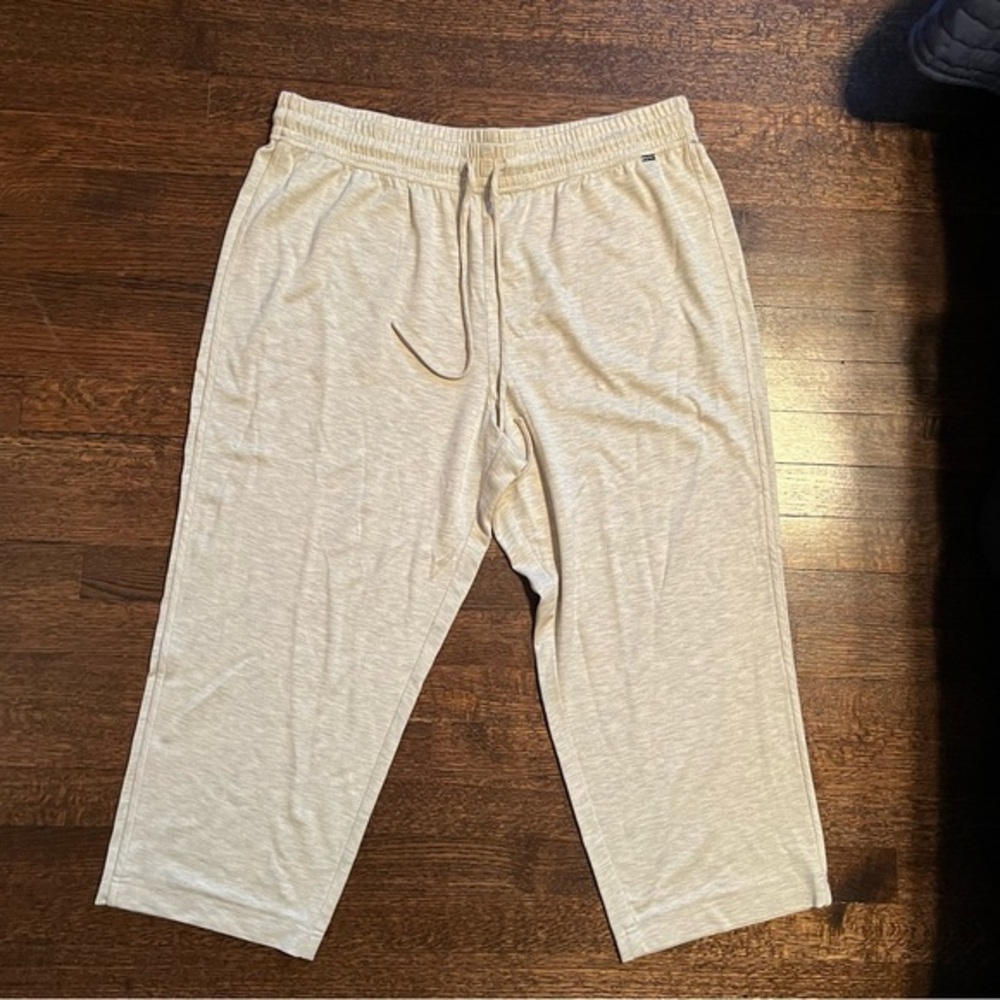ST John size XL oatmeal lounge capris